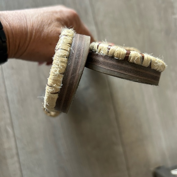 ⬇️ PRICE⬇️ SAM EDELMAN • Flat Tan Slip On Sandal • size 7 - Picture 4 of 6